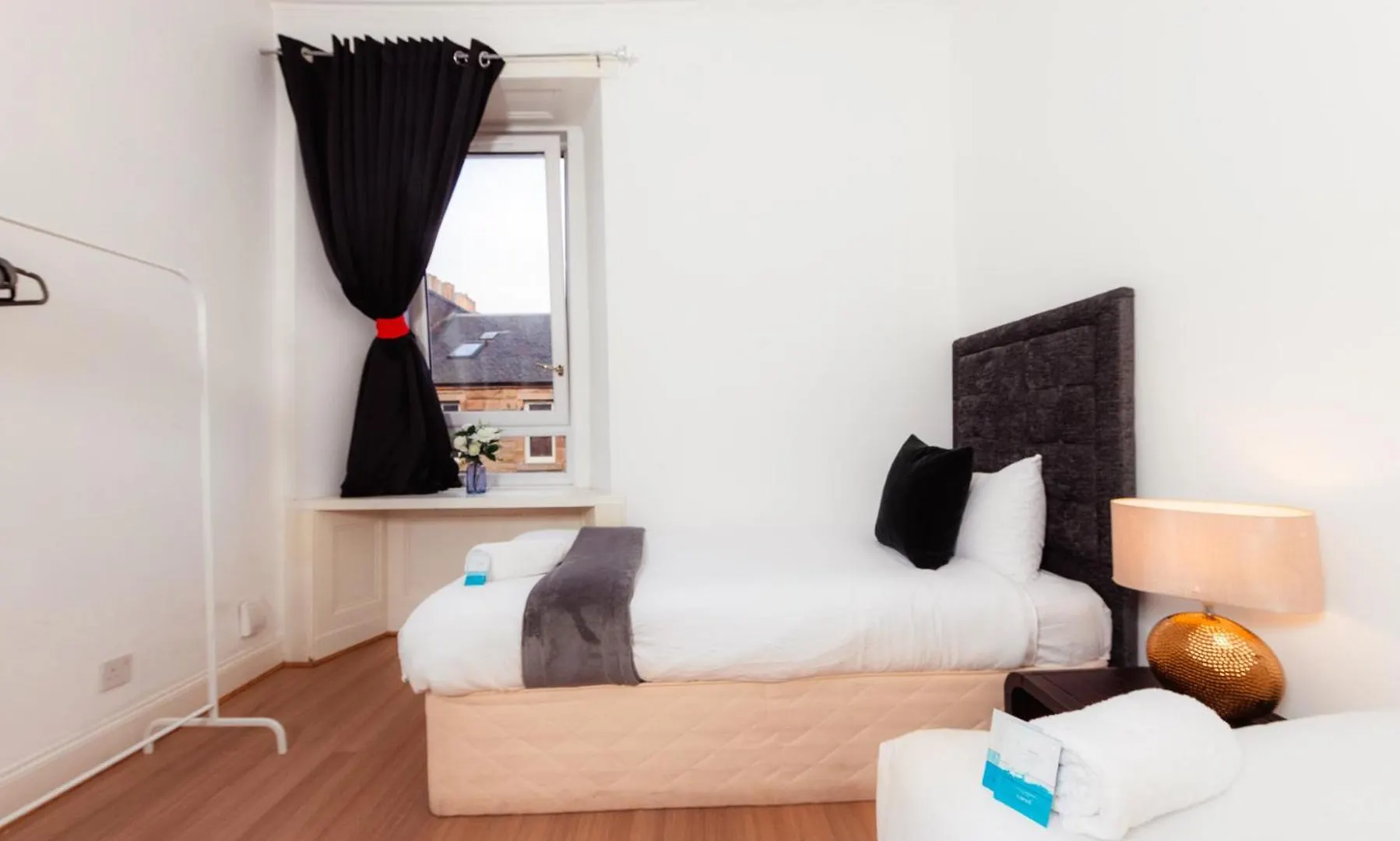 Desirable Edinburgh Apartment By The City Centre