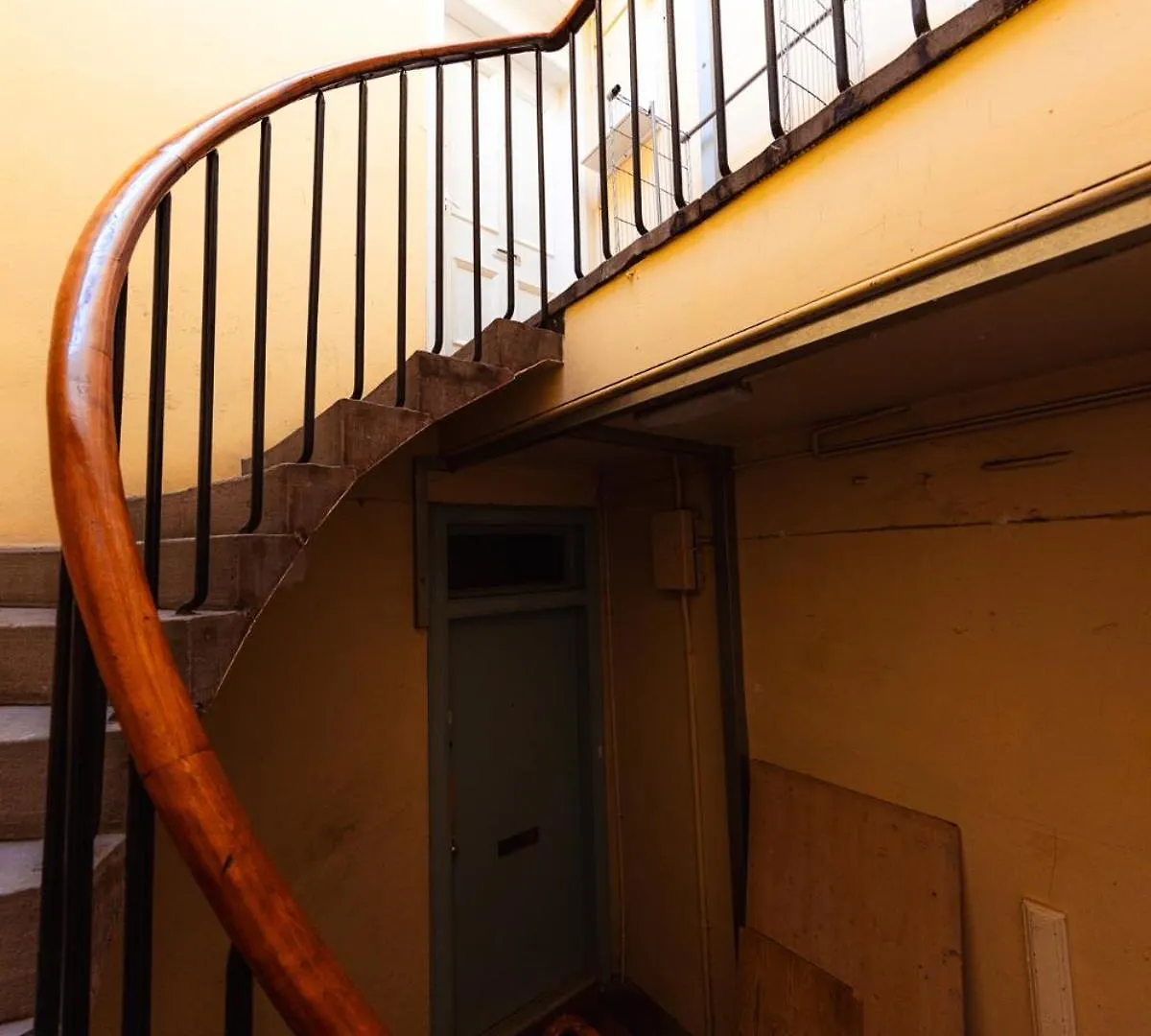Desirable Edinburgh Apartment By The City Centre