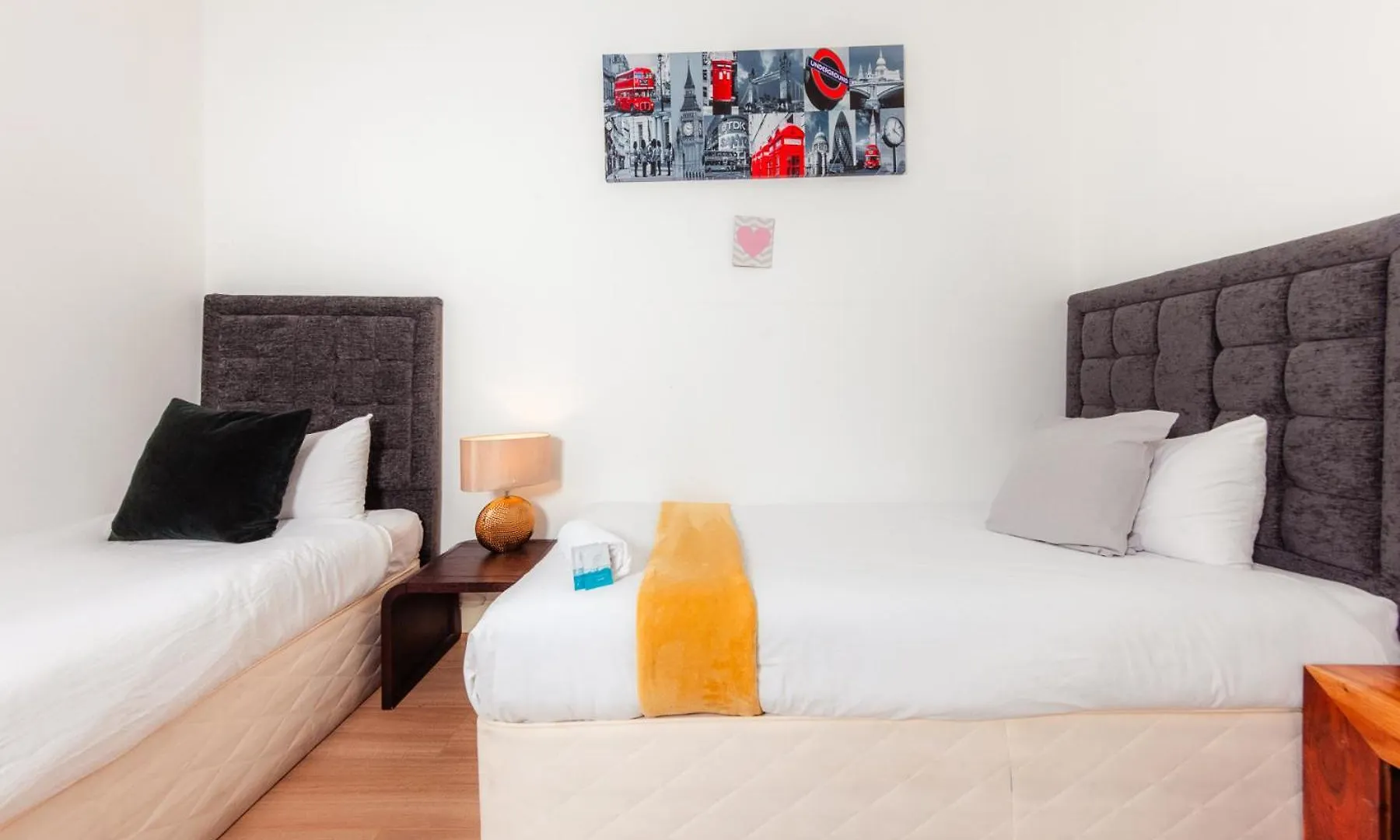 Desirable Edinburgh Apartment By The City Centre